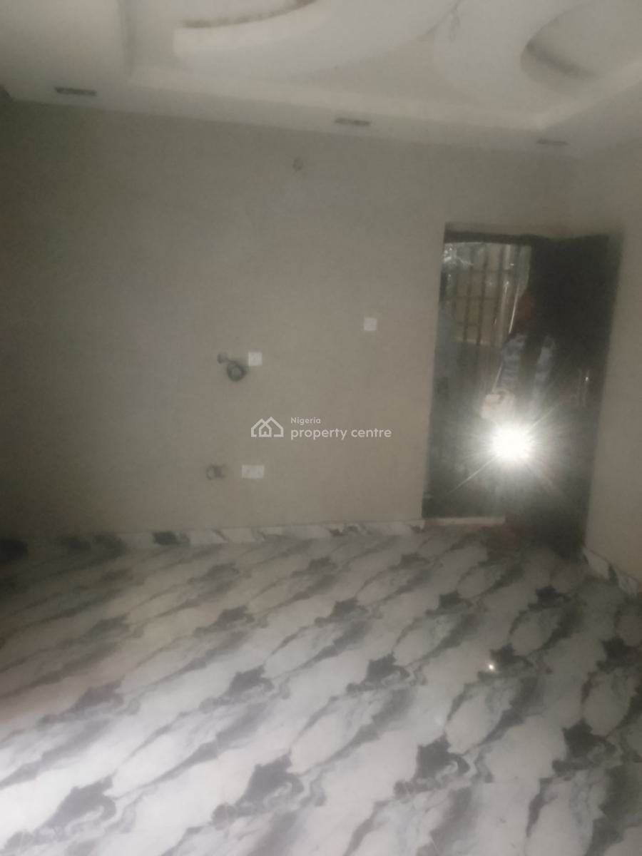 Mini Flat, Off Akobi, Surulere, Lagos, Mini Flat (room and Parlour) for Rent