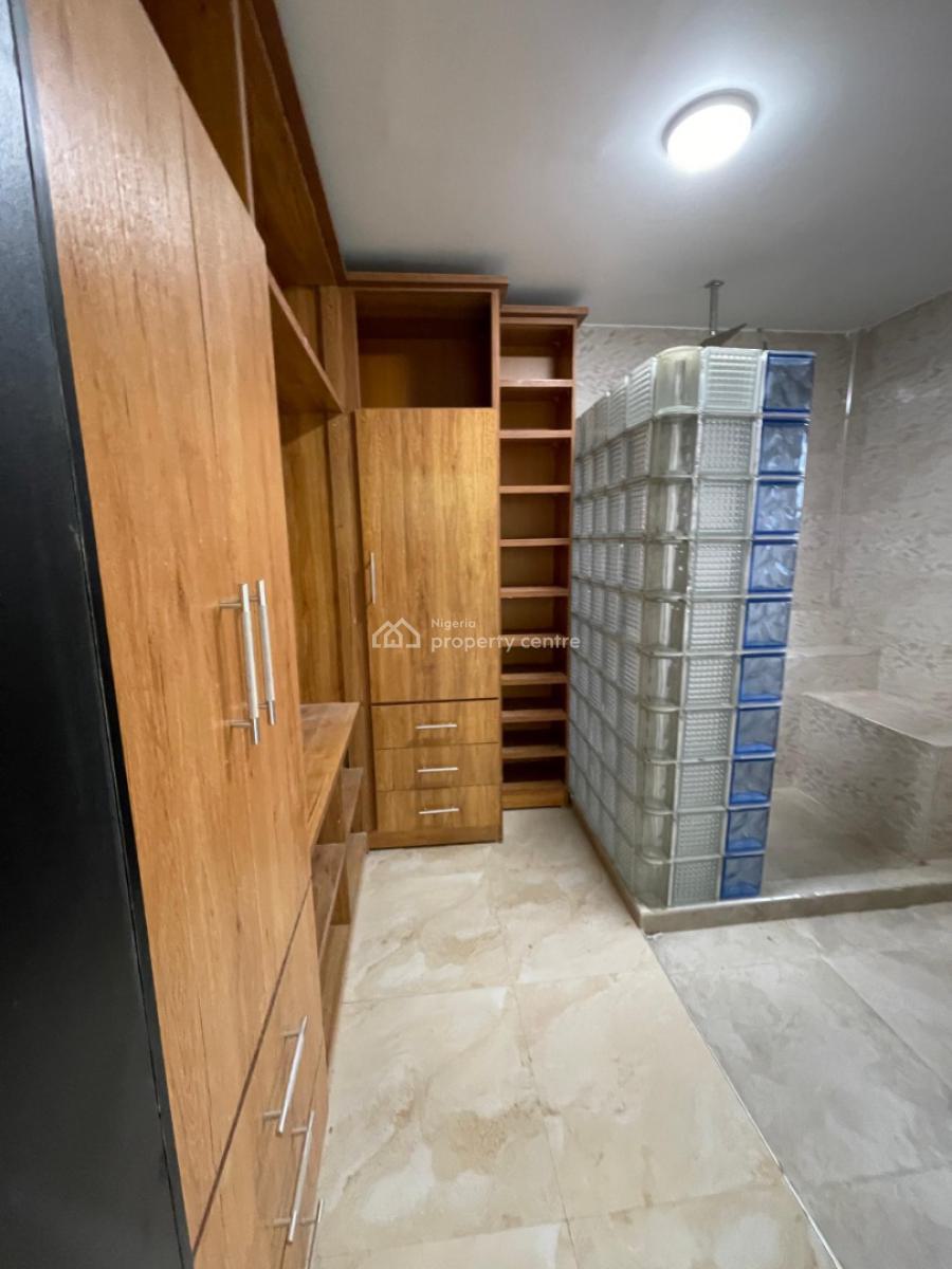 Luxury 5bedrrooms with a Visitors Room, a Bq, Swimming Pool and a Elev, Ayaya Court Maryland, Maryland, Lagos, Detached Duplex for Sale