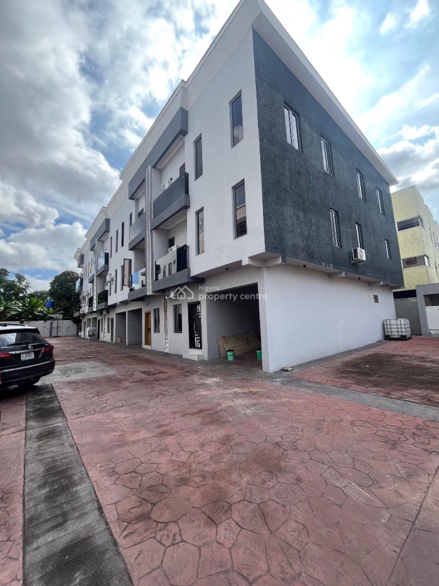 5 Bedroom Terrace Duplex with Bq, Maryland, Lagos, Terraced Duplex for Sale