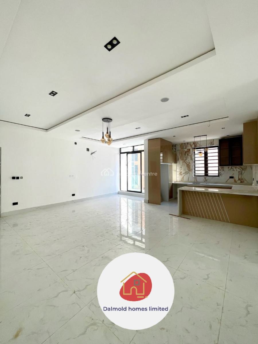 2 Bedroom Apartment, Lekki Phase 1, Lekki, Lagos, Flat / Apartment for Sale