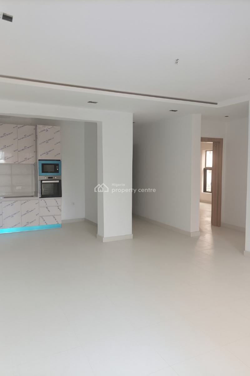 Studio Flat on The Penthouse with Swimming Pool and Gymnasium, Off Durosimi Etti Street, Lekki Phase 1, Lekki, Lagos, Flat / Apartment for Sale