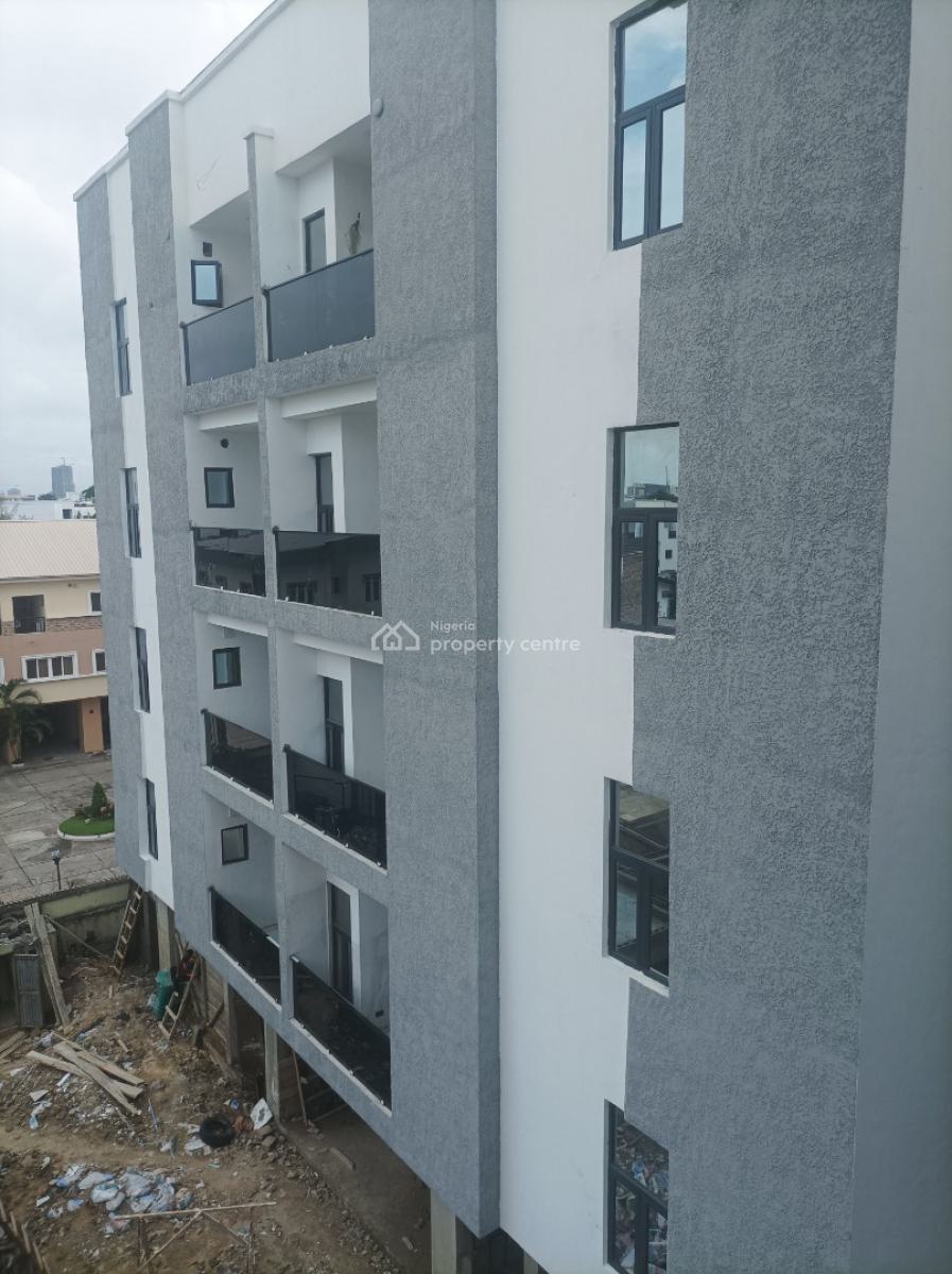 Studio Flat on The Penthouse with Swimming Pool and Gymnasium, Off Durosimi Etti Street, Lekki Phase 1, Lekki, Lagos, Flat / Apartment for Sale