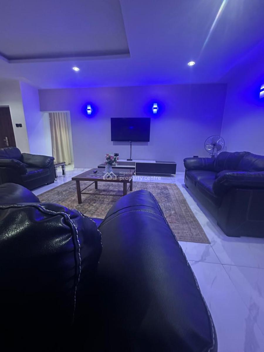 a Beautiful and Very Spacious 1 Bedroom Apartment, Inside The Well Secured Shonibare Estate in Gra, Ikeja Gra, Ikeja, Lagos, Mini Flat (room and Parlour) Short Let