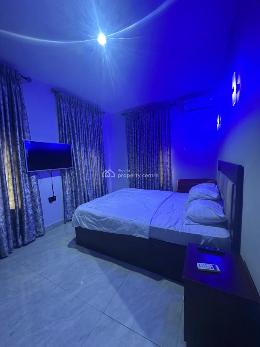 a Beautiful and Very Spacious 1 Bedroom Apartment, Inside The Well Secured Shonibare Estate in Gra, Ikeja Gra, Ikeja, Lagos, Mini Flat (room and Parlour) Short Let