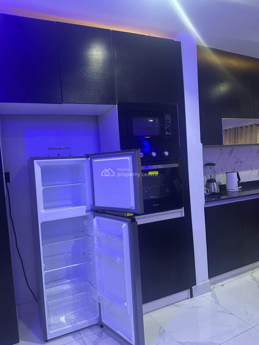 a Beautiful and Very Spacious 1 Bedroom Apartment, Inside The Well Secured Shonibare Estate in Gra, Ikeja Gra, Ikeja, Lagos, Mini Flat (room and Parlour) Short Let