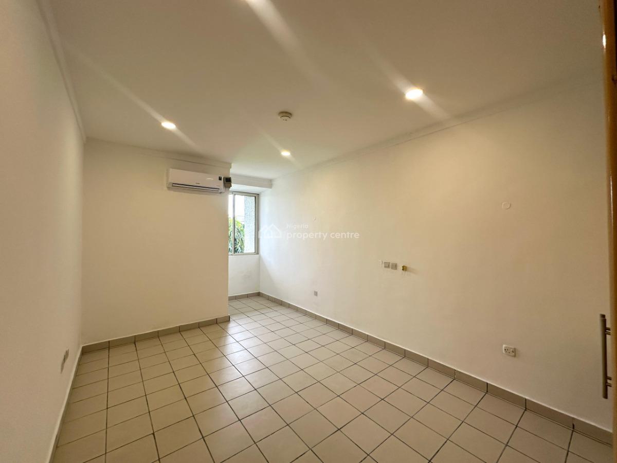 Decent 4 Bedroom Terrace House with Pool, Bq, Banana Island, Ikoyi, Lagos, Terraced Duplex for Rent