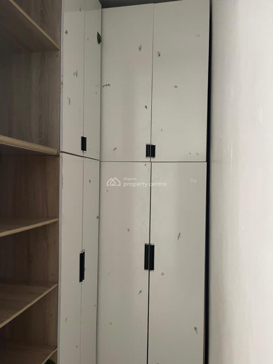 Exclusive 2 Bedroom with Big Balcony, Freedom Way, Lekki Phase 1, Lekki, Lagos, Flat / Apartment for Rent