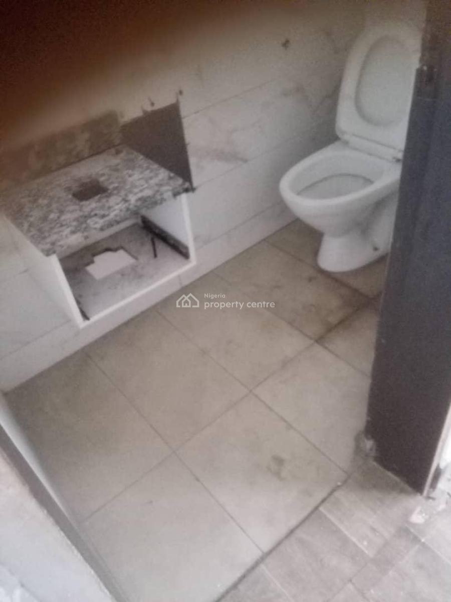 5-bedroom Detached House with Bq for Commercial Use, Lekki Phase 1, Lekki, Lagos, Commercial Property for Rent