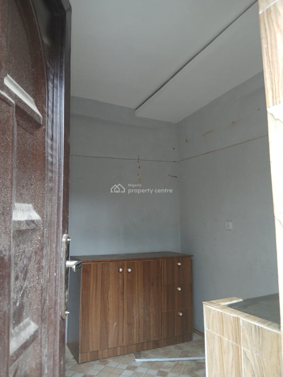 Beautiful 3 Bedroom, Shomolu, Lagos, Semi-detached Duplex for Rent