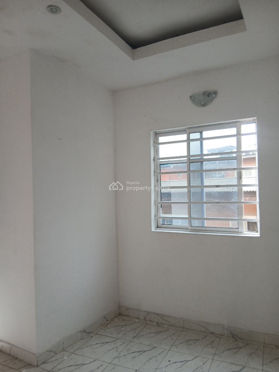 Beautiful 3 Bedroom, Shomolu, Lagos, Semi-detached Duplex for Rent