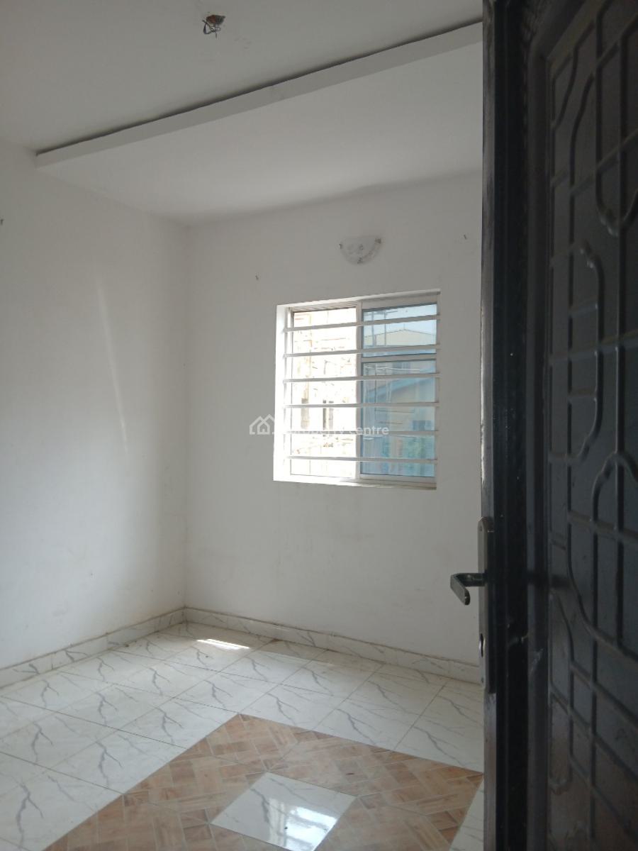 Beautiful 3 Bedroom, Shomolu, Lagos, Semi-detached Duplex for Rent