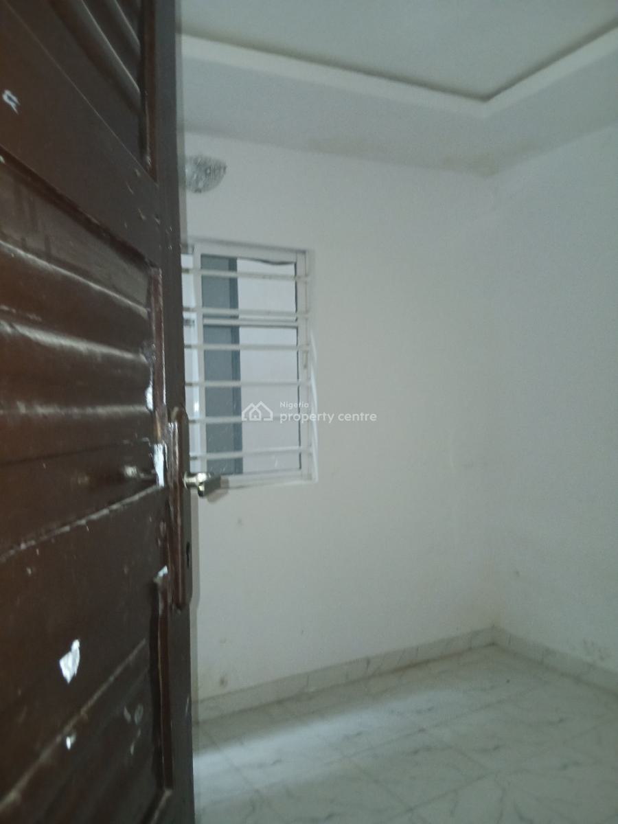 Beautiful 3 Bedroom, Shomolu, Lagos, Semi-detached Duplex for Rent