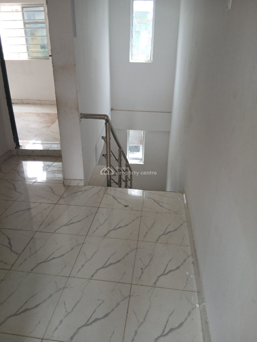 Beautiful 3 Bedroom, Shomolu, Lagos, Semi-detached Duplex for Rent