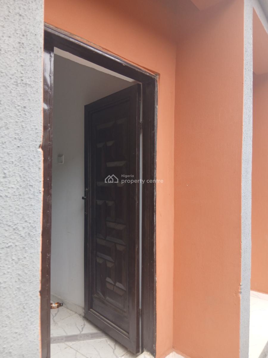 Beautiful 3 Bedroom, Shomolu, Lagos, Semi-detached Duplex for Rent