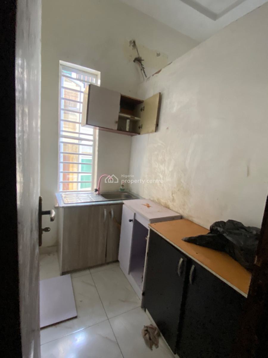 Standard Luxury Self Contained  with Its Kitchen, Orchid Road , One Room Self Contained, Lekki, Lagos, Self Contain (single Rooms) for Rent