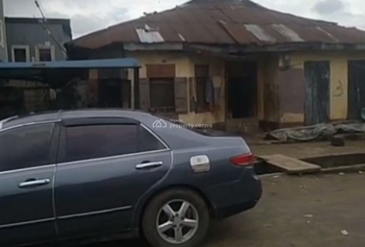 a Demolishable Bungalow on a Full Plot of Land., Onipanu, Shomolu, Lagos, Detached Bungalow for Sale