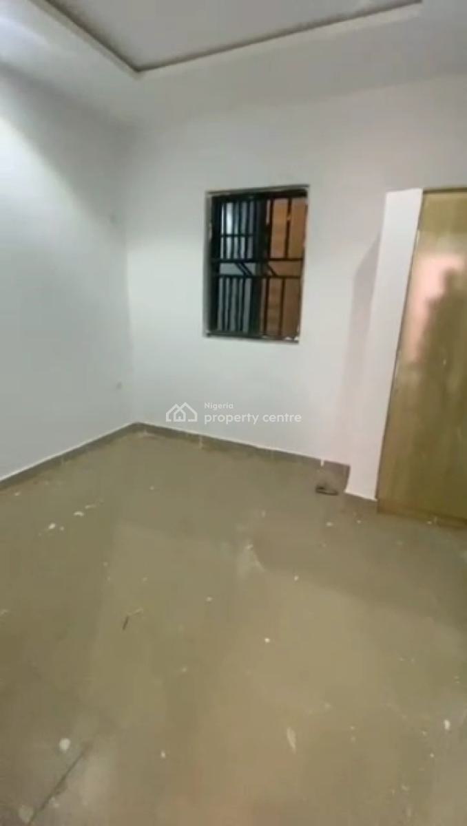 Very Decent and Spacious Upstairs Mini-flat Roy, Costain, Ebute Metta West, Yaba, Lagos, Mini Flat (room and Parlour) for Rent