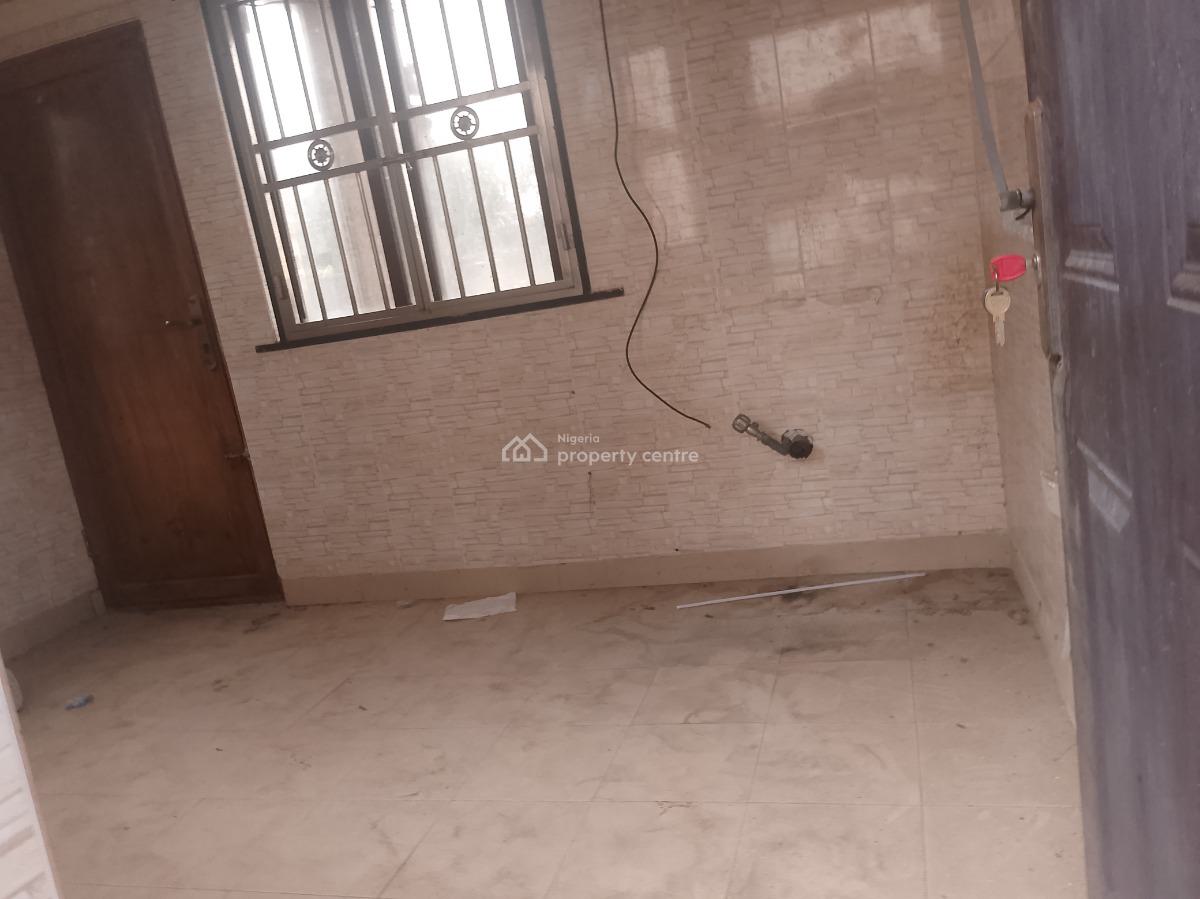Spacious Luxury Shop, Ajemba Street Oposite Sunstone School, Awoyaya, Ibeju Lekki, Lagos, Shop for Rent