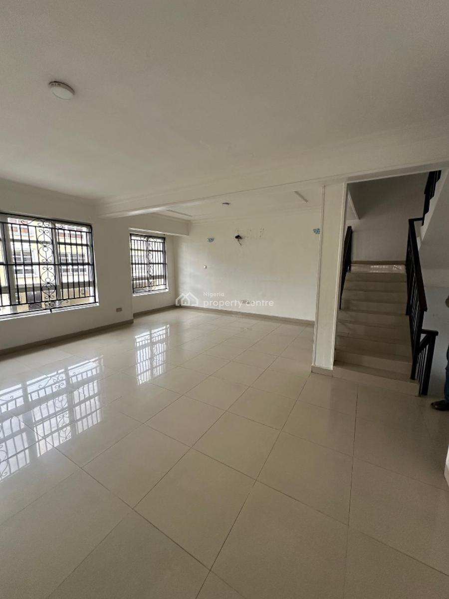 5 Bedroom Terrace, Bourdillon Court Estate, Chevron Drive, Osapa, Lekki, Lagos, Terraced Duplex for Sale