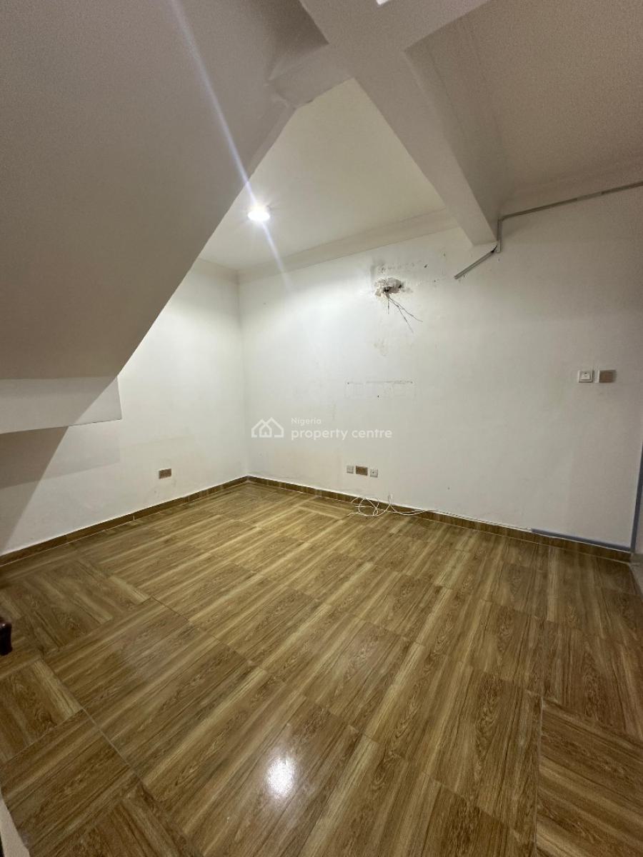 5 Bedroom Terrace, Bourdillon Court Estate, Chevron Drive, Osapa, Lekki, Lagos, Terraced Duplex for Sale