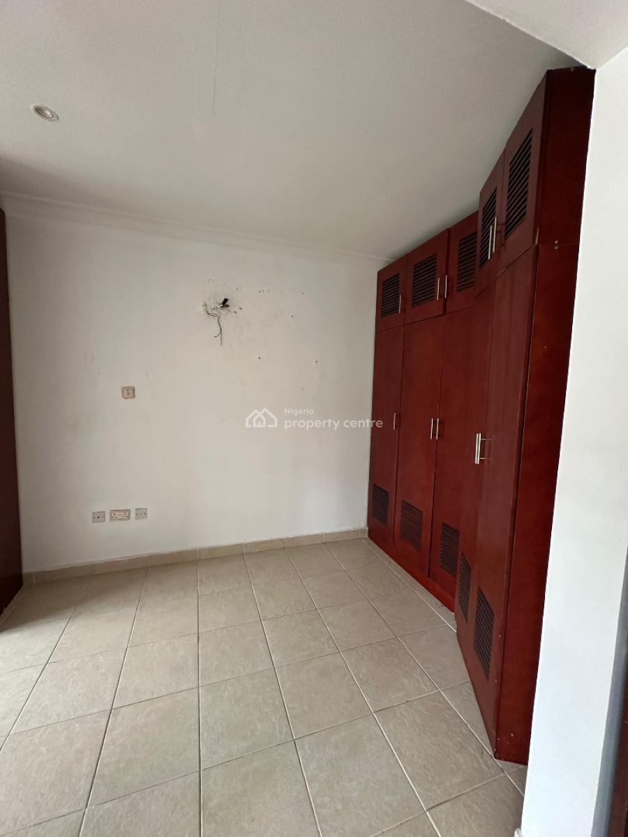 5 Bedroom Terrace, Bourdillon Court Estate, Chevron Drive, Osapa, Lekki, Lagos, Terraced Duplex for Sale