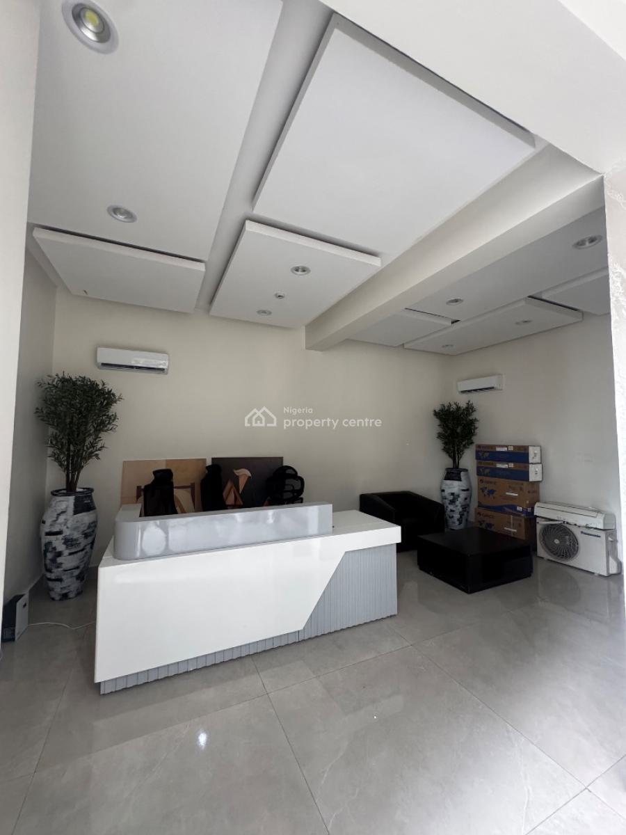 Luxury 3 Bedroom Apartment with Swimming Pool, Bq , Concierge, Lekki Phase 1, Lekki, Lagos, Flat / Apartment for Rent