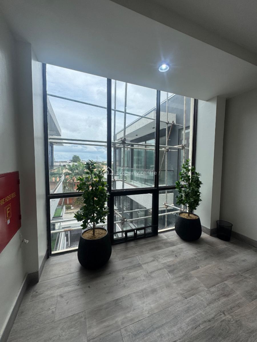 Luxury 3 Bedroom Apartment with Swimming Pool, Bq , Concierge, Lekki Phase 1, Lekki, Lagos, Flat / Apartment for Rent
