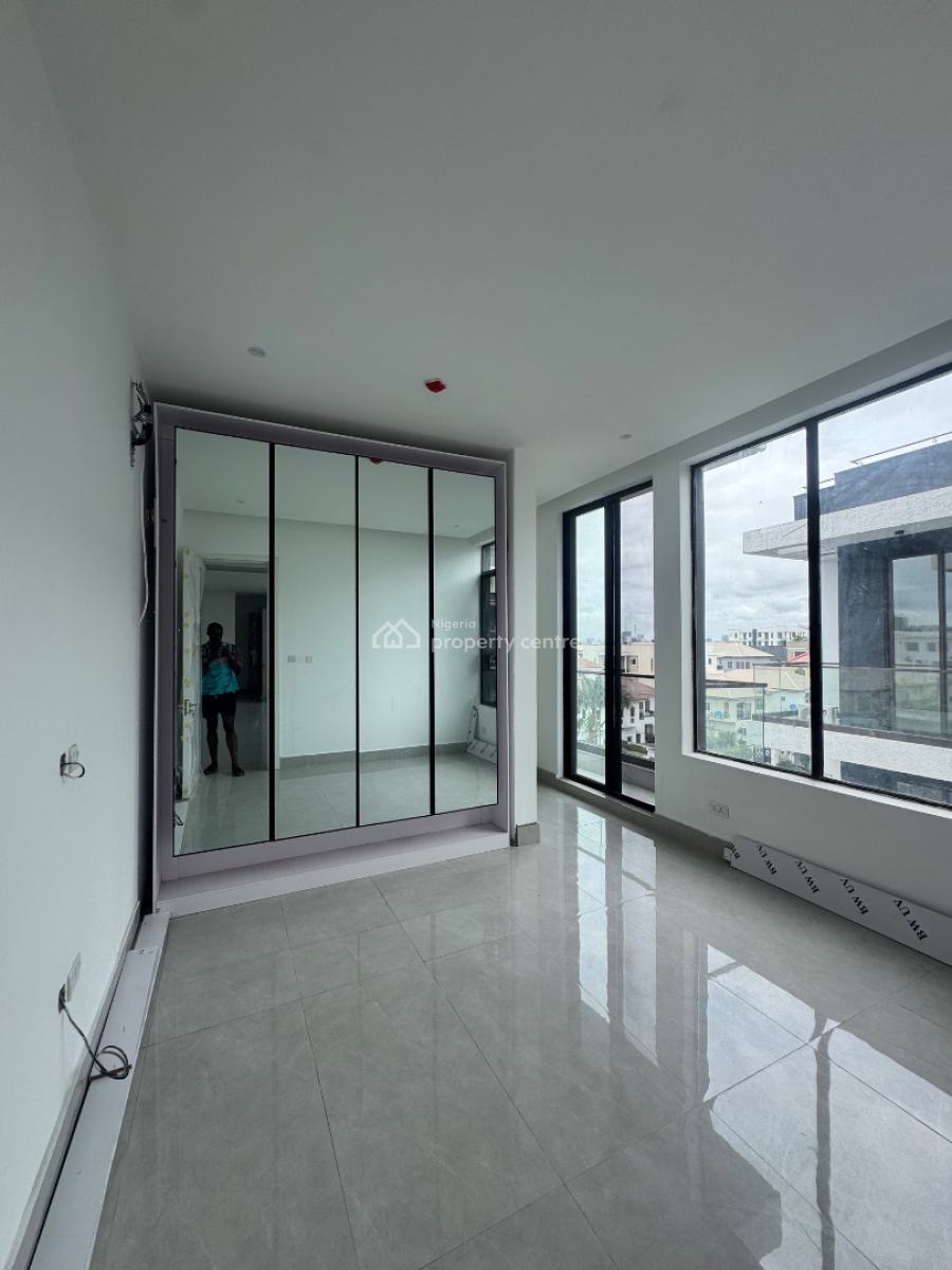 Luxury 3 Bedroom Apartment with Swimming Pool, Bq , Concierge, Lekki Phase 1, Lekki, Lagos, Flat / Apartment for Rent