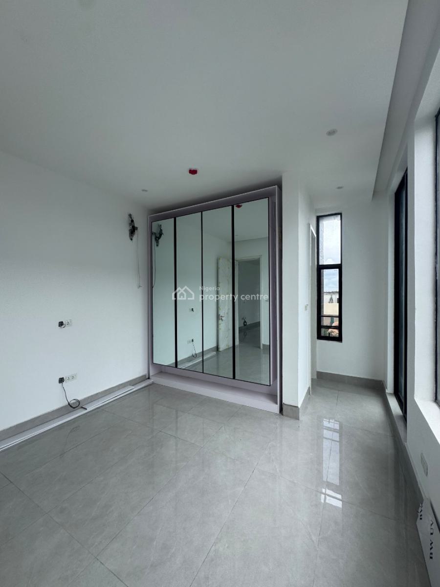 Luxury 3 Bedroom Apartment with Swimming Pool, Bq , Concierge, Lekki Phase 1, Lekki, Lagos, Flat / Apartment for Rent