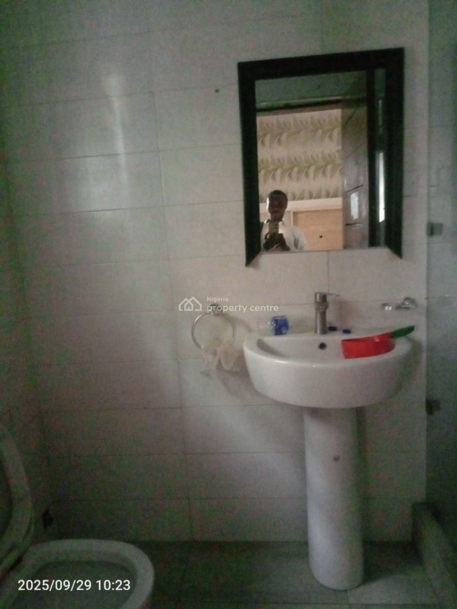1 Bedroom Luxurious Furnished Shared Apartment, Alaguntan, Off Mobil Road, Ilaje, Ajah, Lagos, Self Contain (single Rooms) for Rent