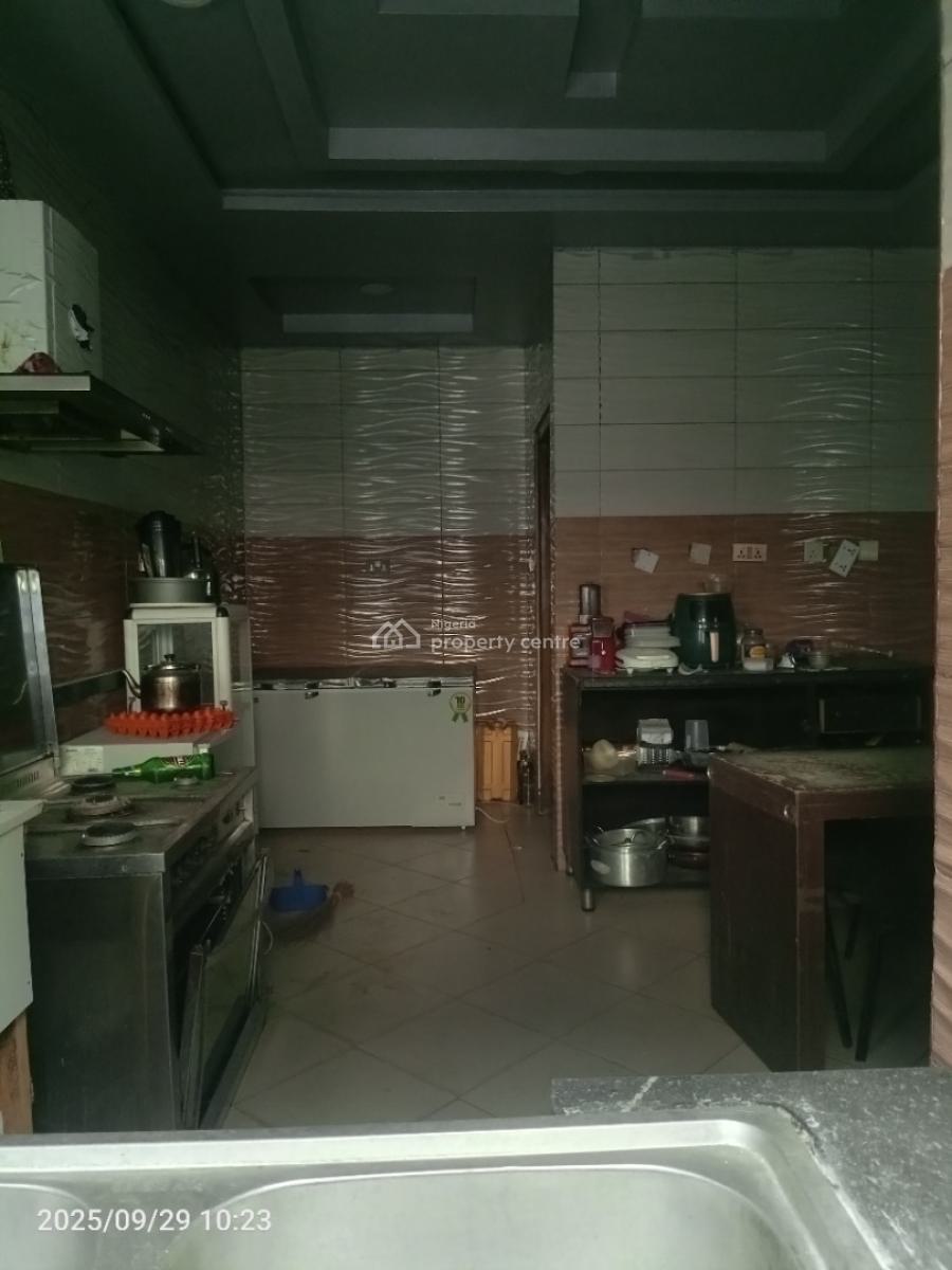 1 Bedroom Luxurious Furnished Shared Apartment, Alaguntan, Off Mobil Road, Ilaje, Ajah, Lagos, Self Contain (single Rooms) for Rent