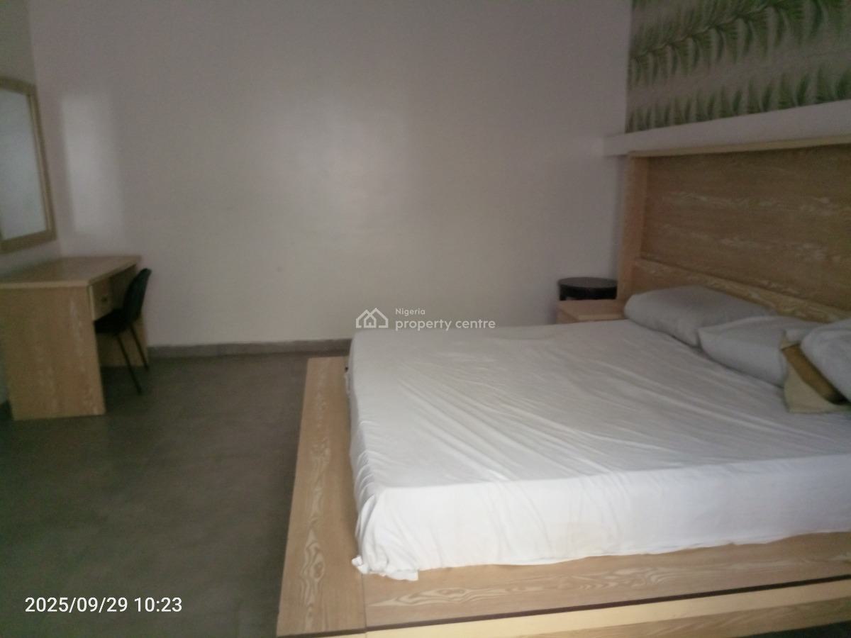 1 Bedroom Luxurious Furnished Shared Apartment, Alaguntan, Off Mobil Road, Ilaje, Ajah, Lagos, Self Contain (single Rooms) for Rent