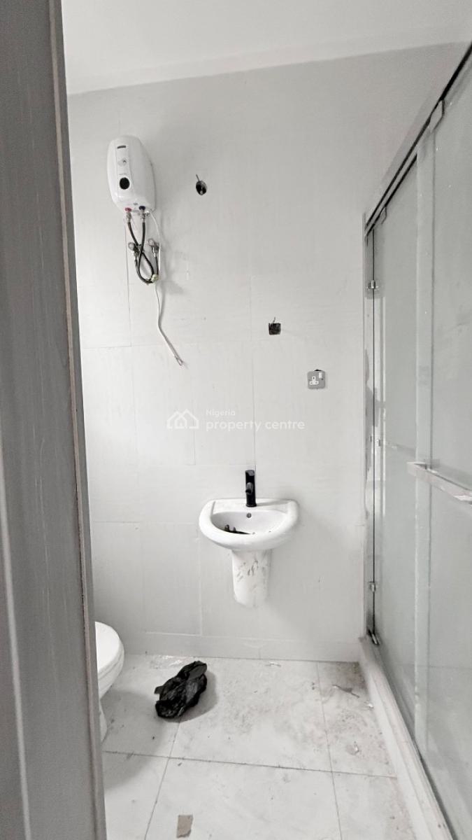 Luxurious 3 Bedroom Terrace with Bq., Chevy View Estate, Lekki, Lagos, Semi-detached Duplex for Sale