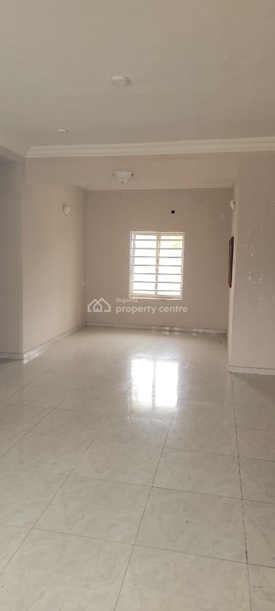 Standard 3 Bedroom Flat, Arosco Off Okun-ajah Roundabout, Okun-ajah, Ajah, Lagos, Flat / Apartment for Rent