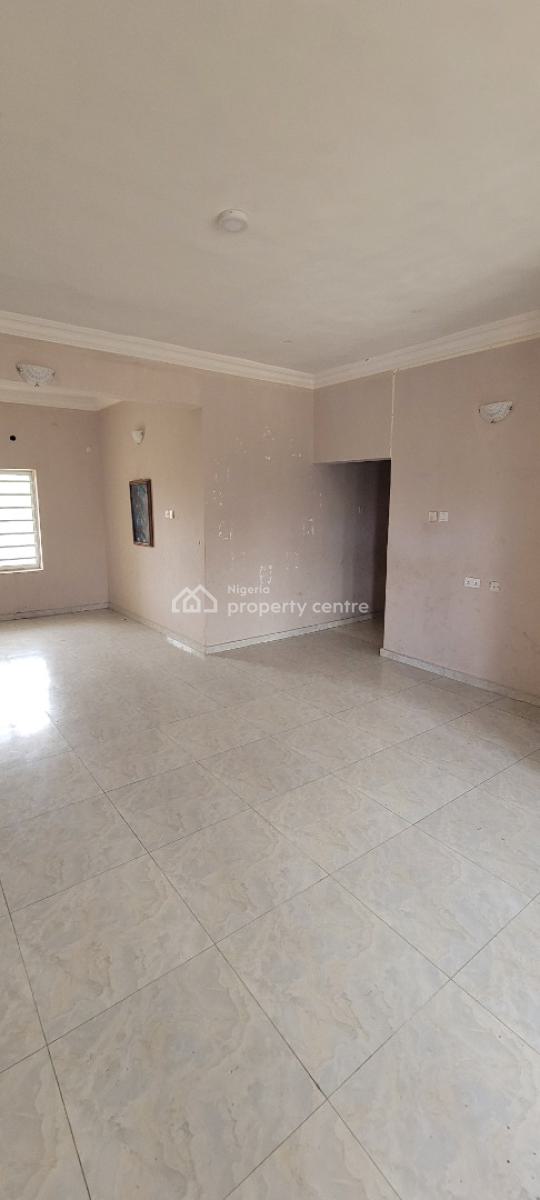 Standard 3 Bedroom Flat, Arosco Off Okun-ajah Roundabout, Okun-ajah, Ajah, Lagos, Flat / Apartment for Rent