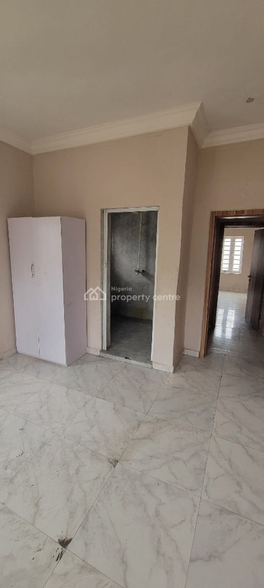 Standard 3 Bedroom Flat, Arosco Off Okun-ajah Roundabout, Okun-ajah, Ajah, Lagos, Flat / Apartment for Rent