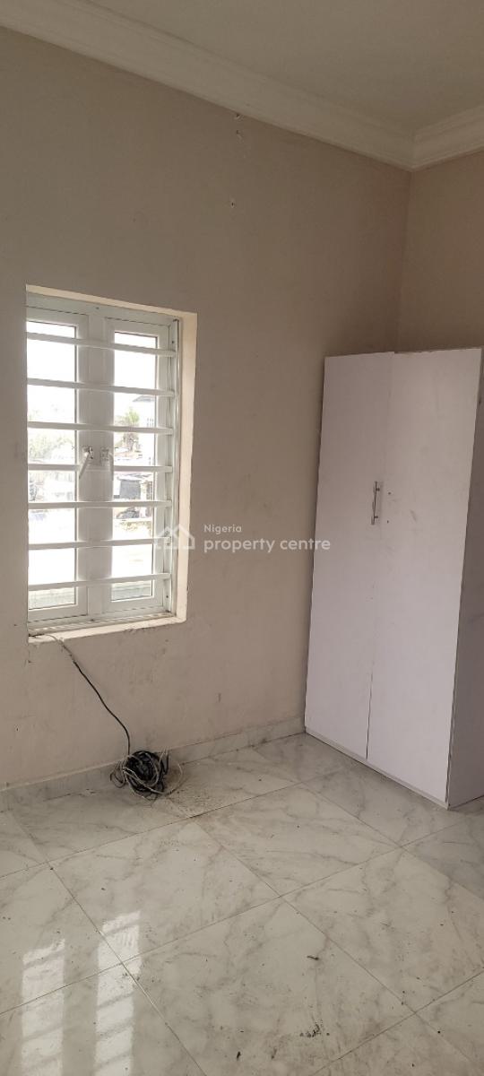 Standard 3 Bedroom Flat, Arosco Off Okun-ajah Roundabout, Okun-ajah, Ajah, Lagos, Flat / Apartment for Rent