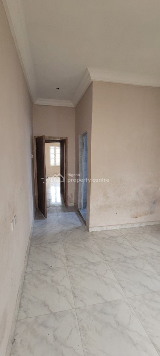 Standard 3 Bedroom Flat, Arosco Off Okun-ajah Roundabout, Okun-ajah, Ajah, Lagos, Flat / Apartment for Rent