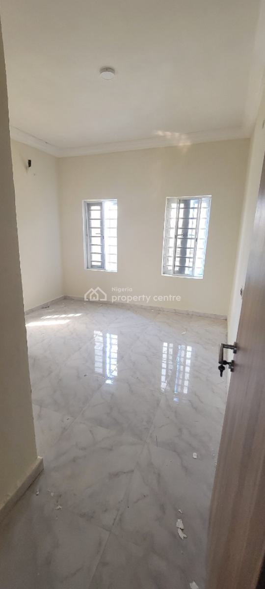 Standard 3 Bedroom Flat, Arosco Off Okun-ajah Roundabout, Okun-ajah, Ajah, Lagos, Flat / Apartment for Rent