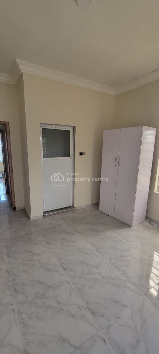Standard 3 Bedroom Flat, Arosco Off Okun-ajah Roundabout, Okun-ajah, Ajah, Lagos, Flat / Apartment for Rent