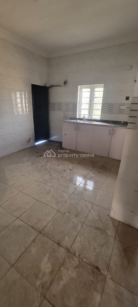Standard 3 Bedroom Flat, Arosco Off Okun-ajah Roundabout, Okun-ajah, Ajah, Lagos, Flat / Apartment for Rent