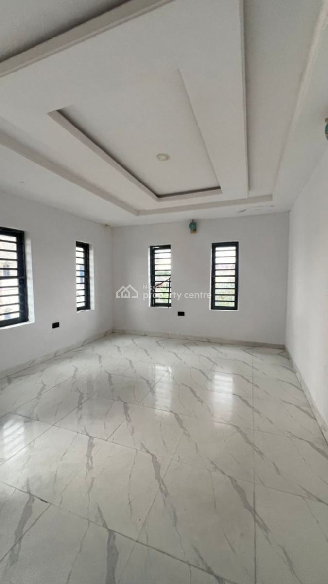 Affordable & Spacious 3 Bedroom Terraced Duplex with Bq, Yaba, Lagos, Terraced Duplex for Sale