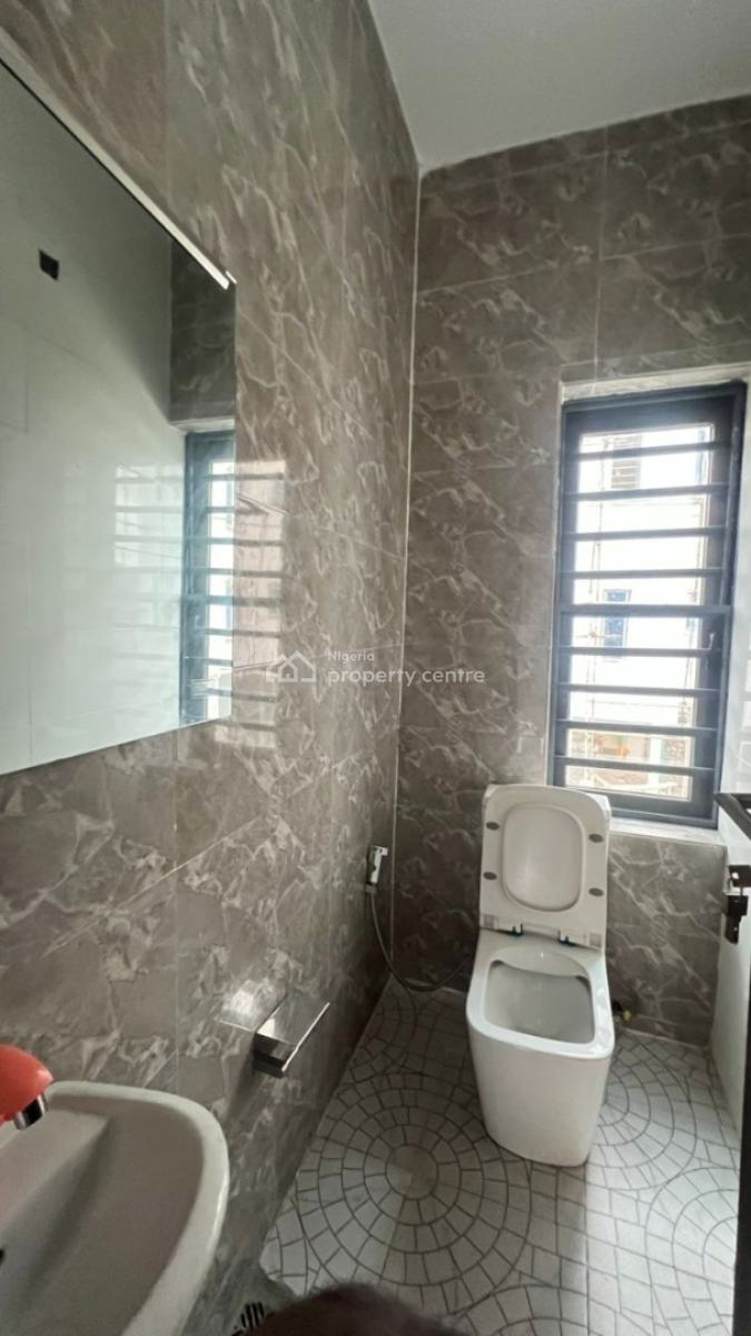 Affordable & Spacious 3 Bedroom Terraced Duplex with Bq, Yaba, Lagos, Terraced Duplex for Sale