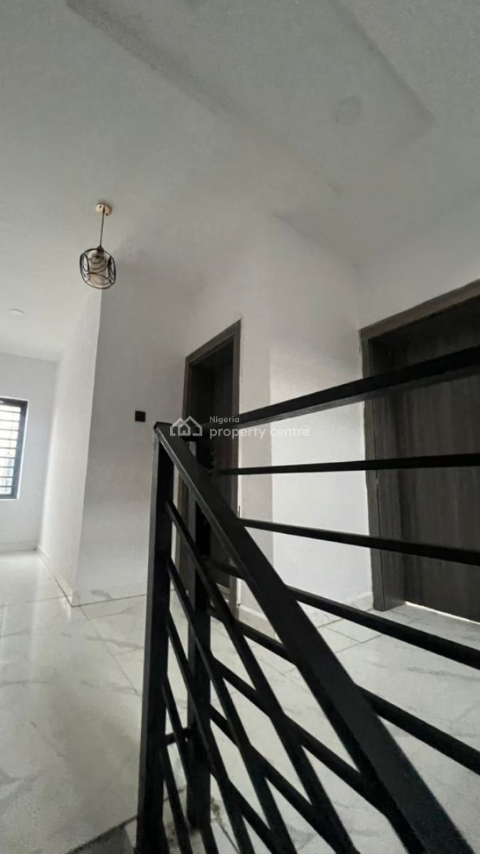 Affordable & Spacious 3 Bedroom Terraced Duplex with Bq, Yaba, Lagos, Terraced Duplex for Sale