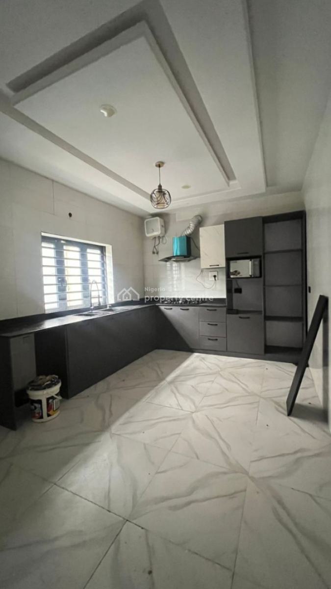 Affordable & Spacious 3 Bedroom Terraced Duplex with Bq, Yaba, Lagos, Terraced Duplex for Sale