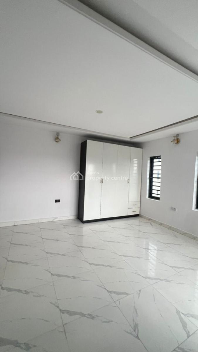 Affordable & Spacious 3 Bedroom Terraced Duplex with Bq, Yaba, Lagos, Terraced Duplex for Sale