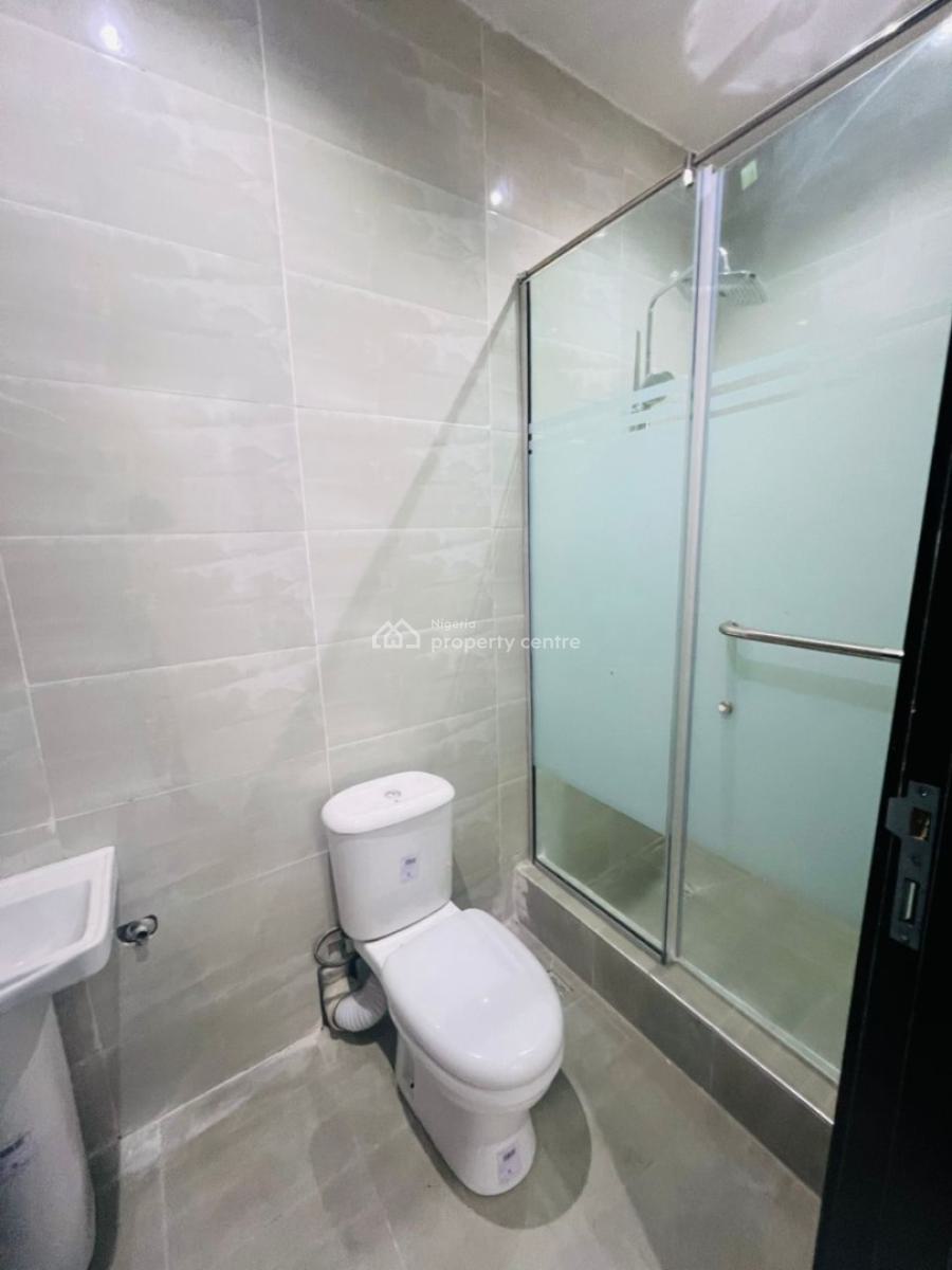 Lekki  4 Bedrooms Luxurious Duplex, Lekki Phase 1, Lekki, Lagos, Flat / Apartment for Sale