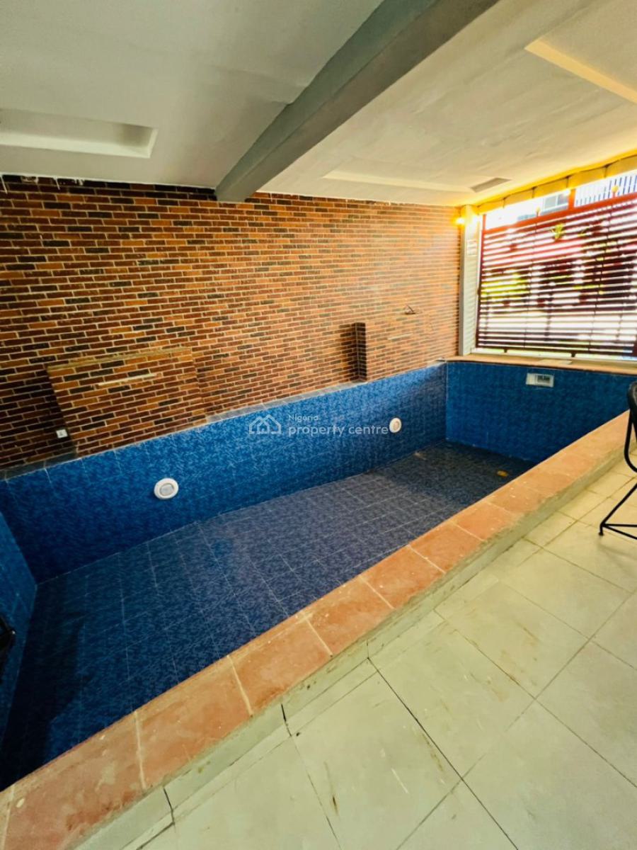 Lekki  4 Bedrooms Luxurious Duplex, Lekki Phase 1, Lekki, Lagos, Flat / Apartment for Sale