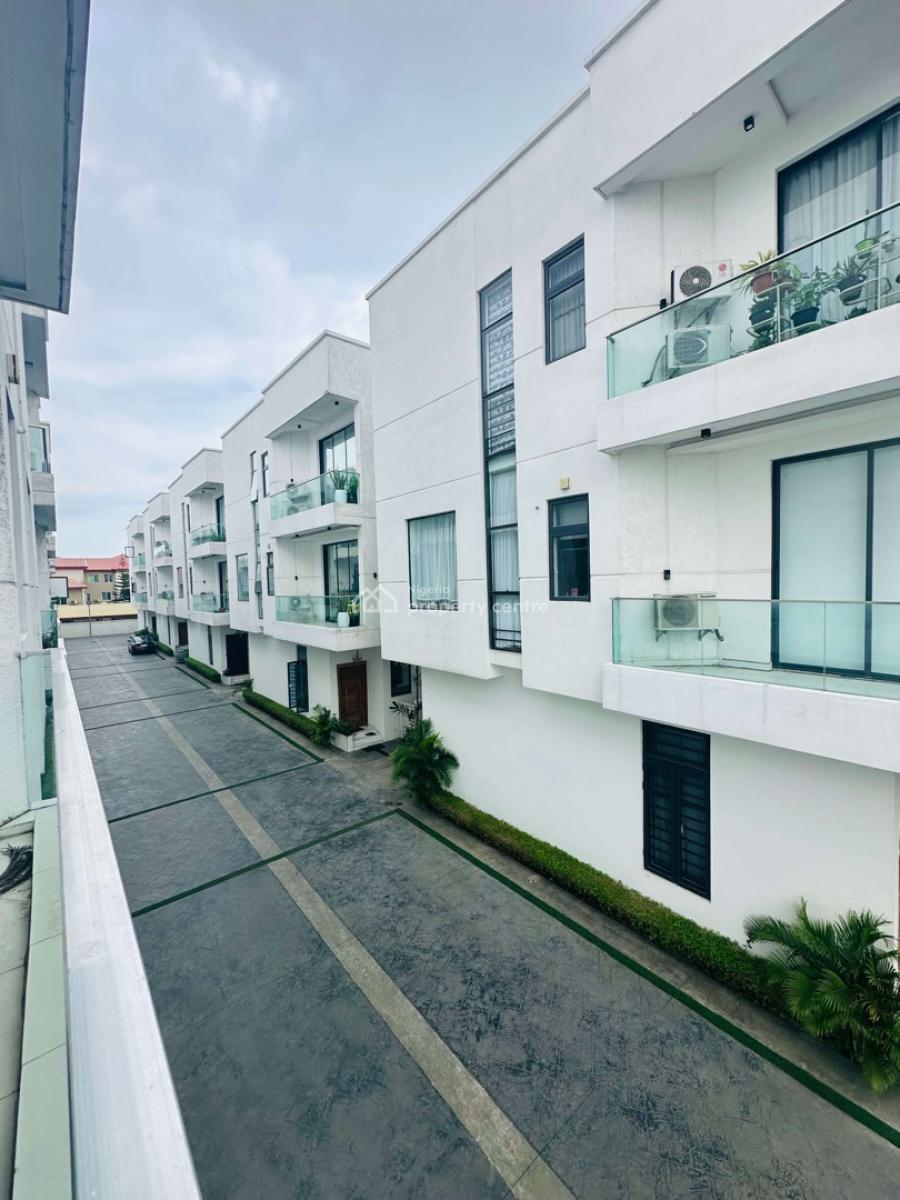 Spacious 4 Bedroom Duplex, Lekki Phase 1, Lekki, Lagos, Detached Duplex for Sale