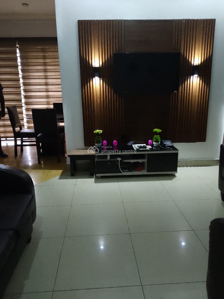 3 Bedroom First Floor Apartment, Ikeja Gra, Ikeja, Lagos, Flat / Apartment Short Let